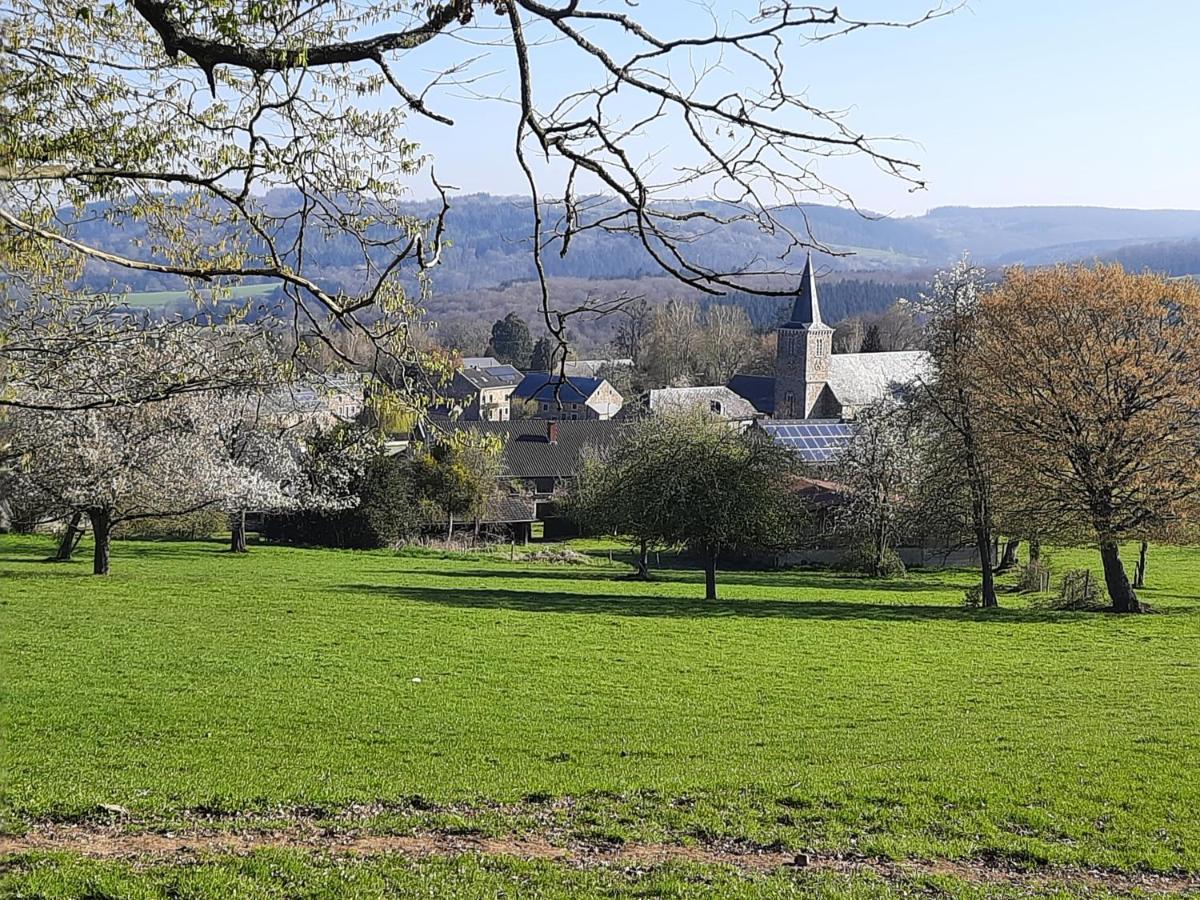 Mormont  Les Monts D'Aisne Bed & Breakfast エクステリア 写真